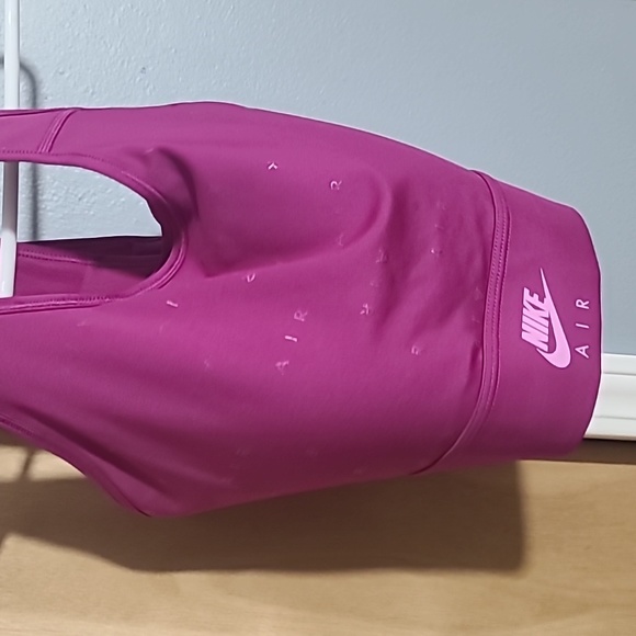Nike womens  training bra xl - Picture 9 of 9